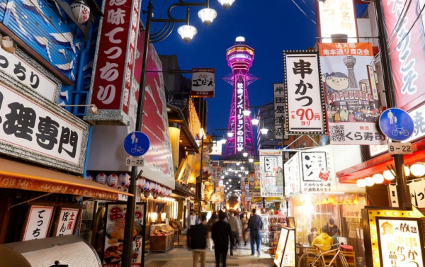 Shinsekai Osaka Có Gì? Kushikatsu, Không Khí Retro Và Những Thứ Đáng Ăn Thử Khi Có Buổi Tối Tự Do