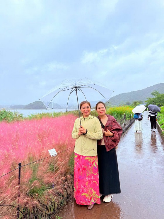 Chị Minh Hương