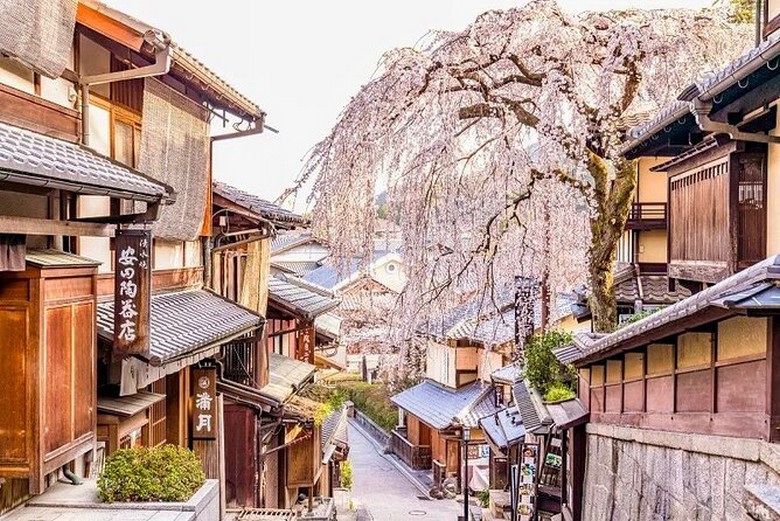 Trà thất machiya cổ ở khu Sannenzaka gần chùa Kiyomizu