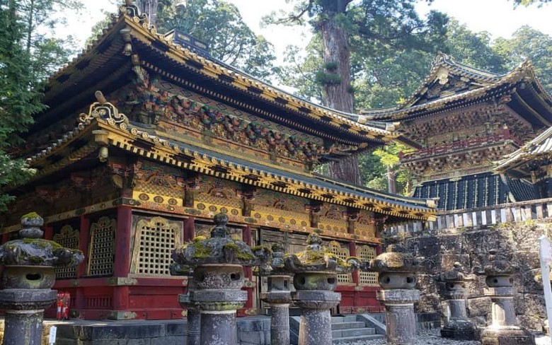 Cổng Yomeimon chạm khắc tinh xảo ở đền Toshogu Nikko