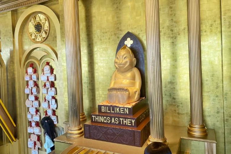 Đài quan sát tháp Tsutenkaku với tượng Billiken