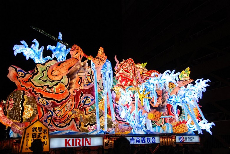 Đèn lồng Nebuta Matsuri khổng lồ